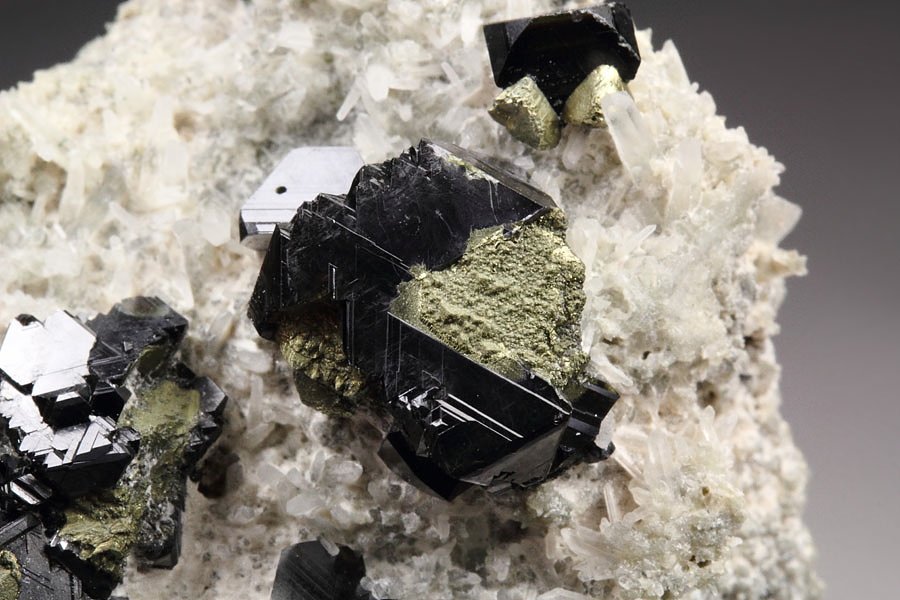 SPHALERITE, CHALCOPYRITE, QUARTZ