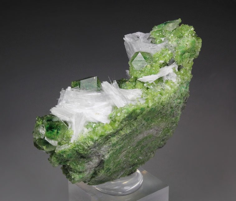 gem GARNET var. GROSSULAR with GREEN CHROMIAN PHANTOMS, PECTOLITE, DIOPSIDE