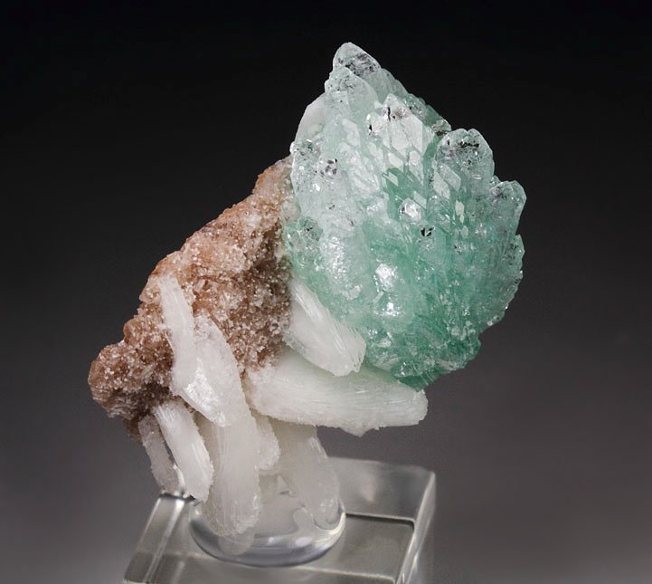 FLUORAPOPHYLLITE-(K), STILBITE