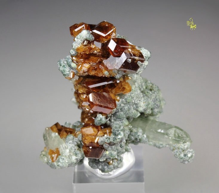 gem GARNET var. HESSONITE, DIOPSIDE, CLINOCHLORE