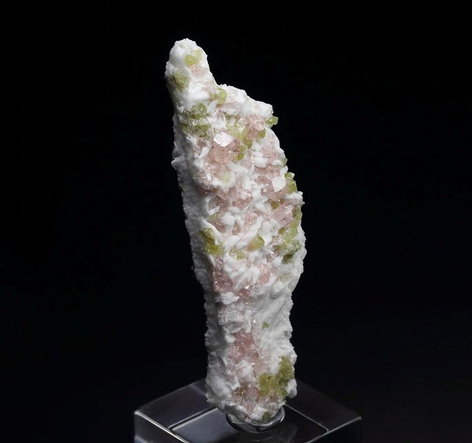 gem PINK GARNET var. GROSSULAR, DIOPSIDE, ALBITE