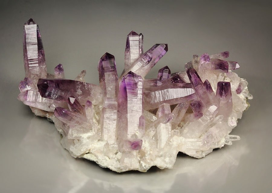 QUARTZ var. AMETHYST