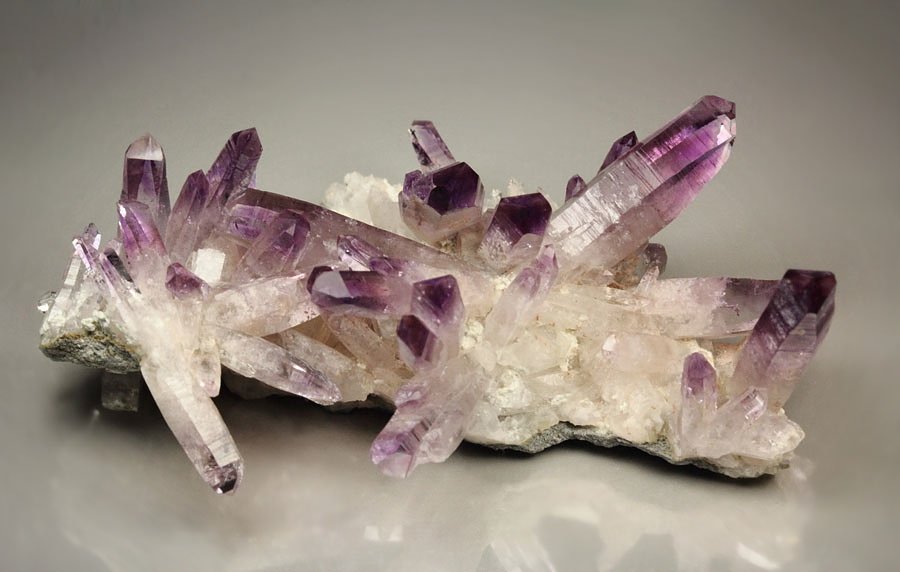 QUARTZ var. AMETHYST