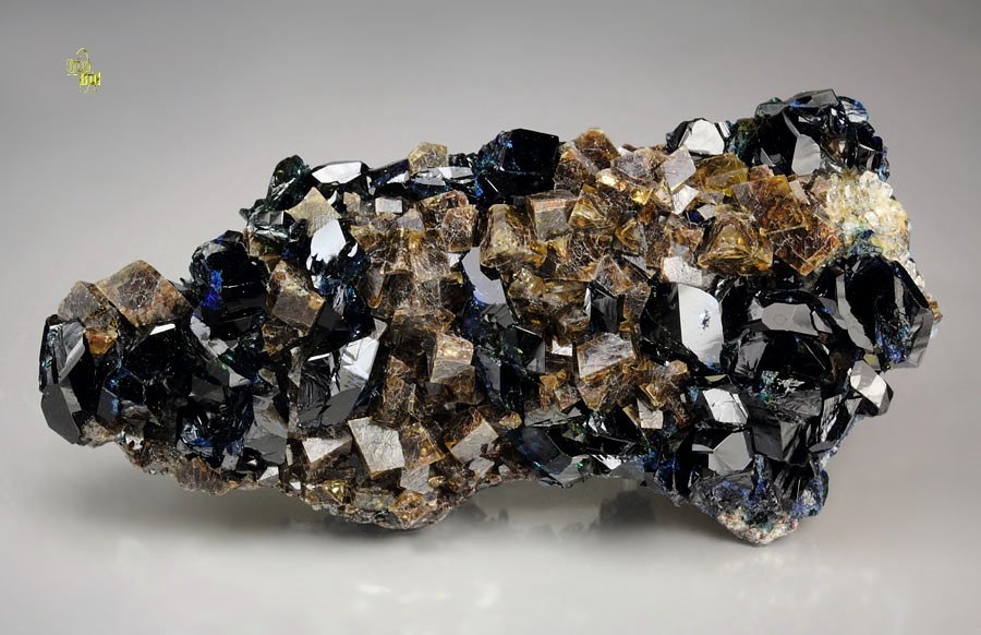 LAZULITE, SIDERITE, QUARTZ