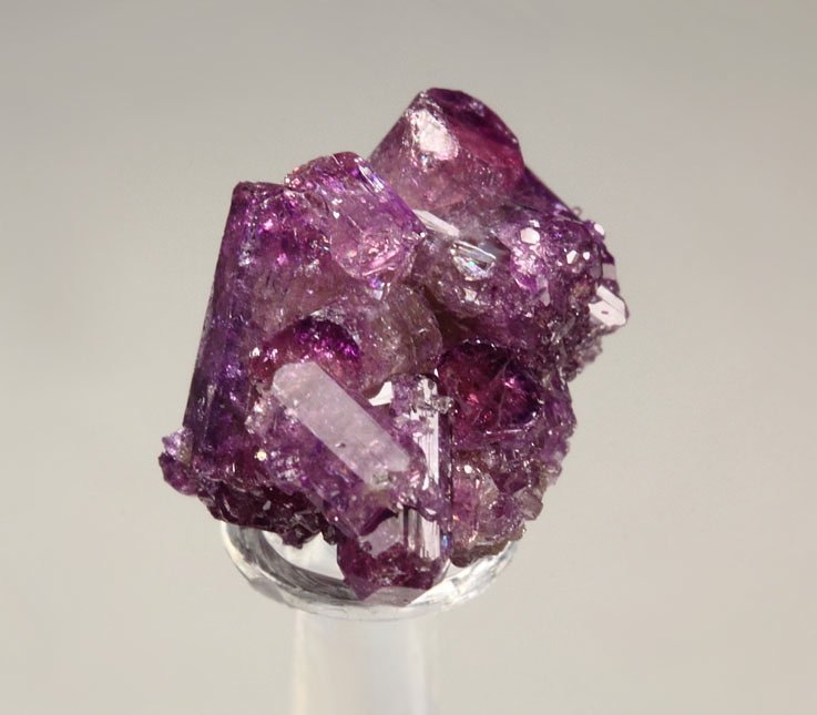 VESUVIANITE var. MANGANOAN