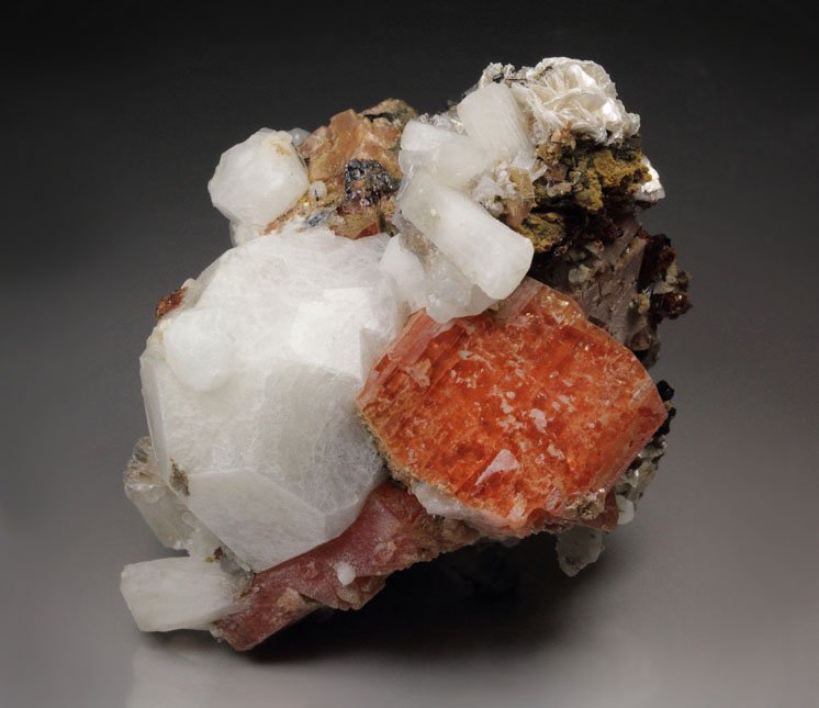 SERANDITE, ANALCIME, NATROLITE, AEGIRINE, MANGANONEPTUNITE, POLYLITHIONITE