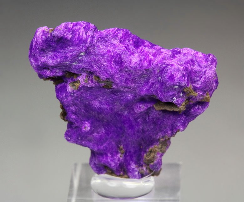 crystallized SUGILITE