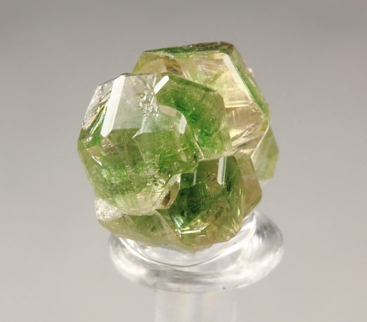 gem GARNET var. GROSSULAR with GREEN CHROMIAN PHANTOMS