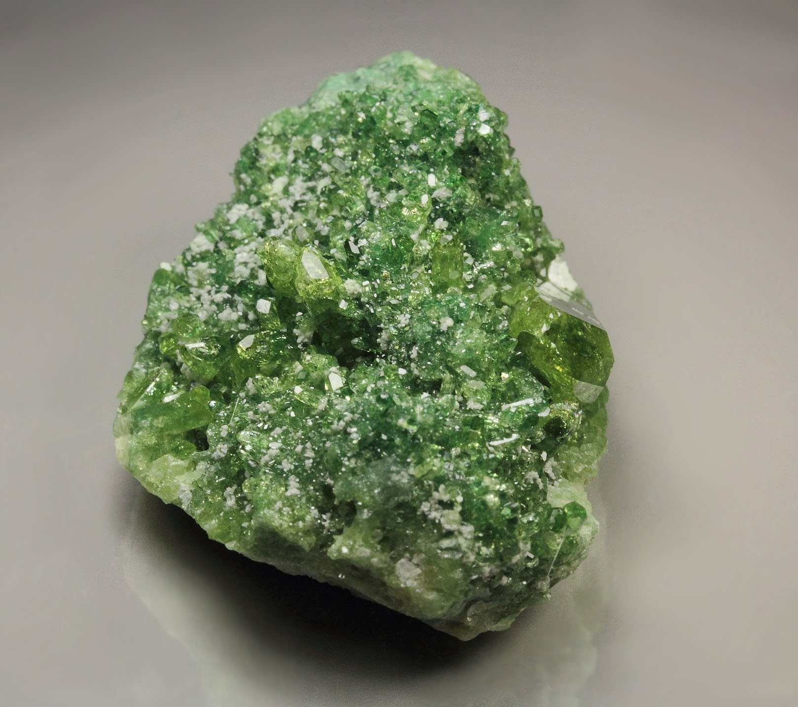 gem VESUVIANITE var. CHROMIAN