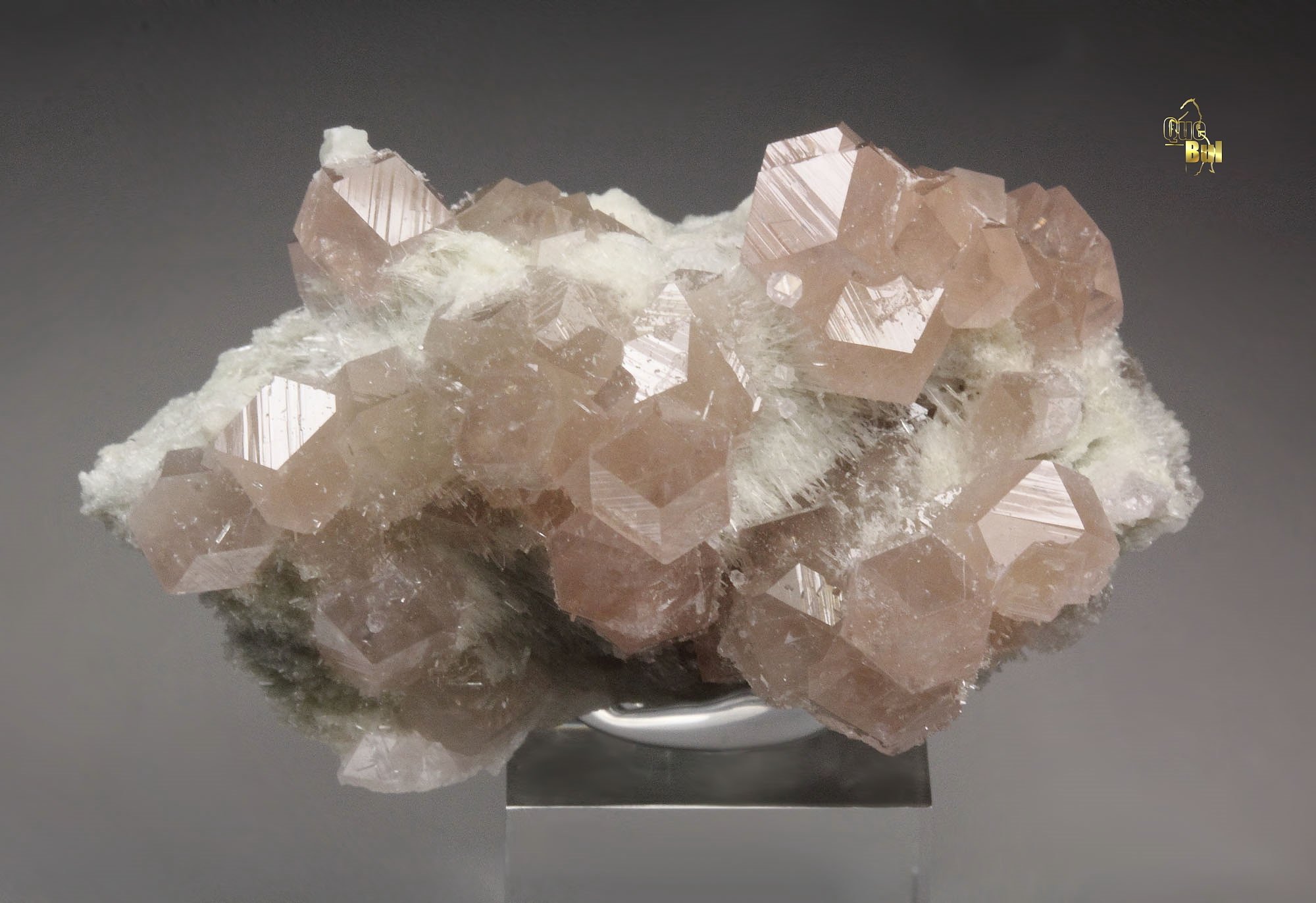 gem pink GARNET var. GROSSULAR, DIOPSIDE