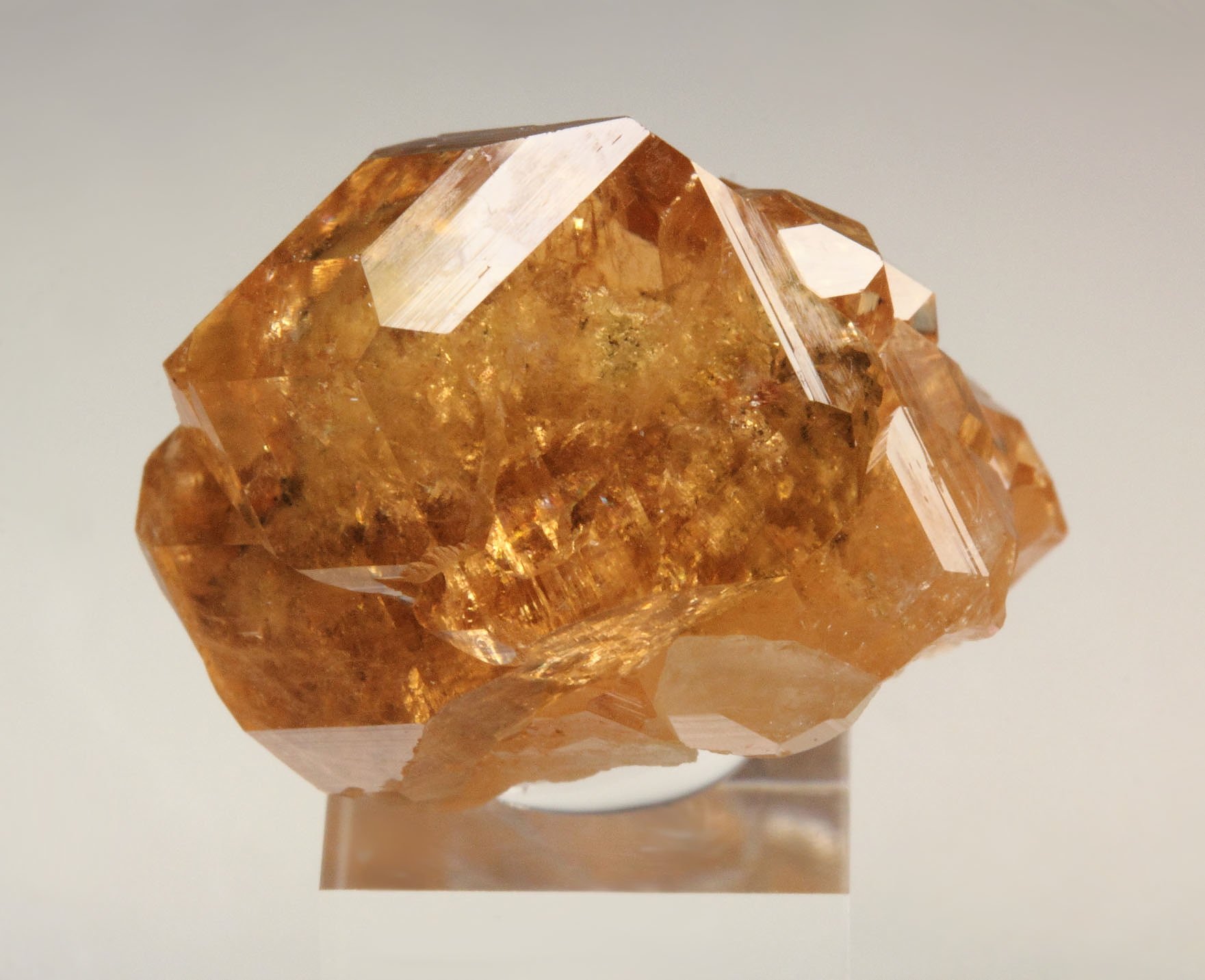 gem GARNET var. GROSSULAR