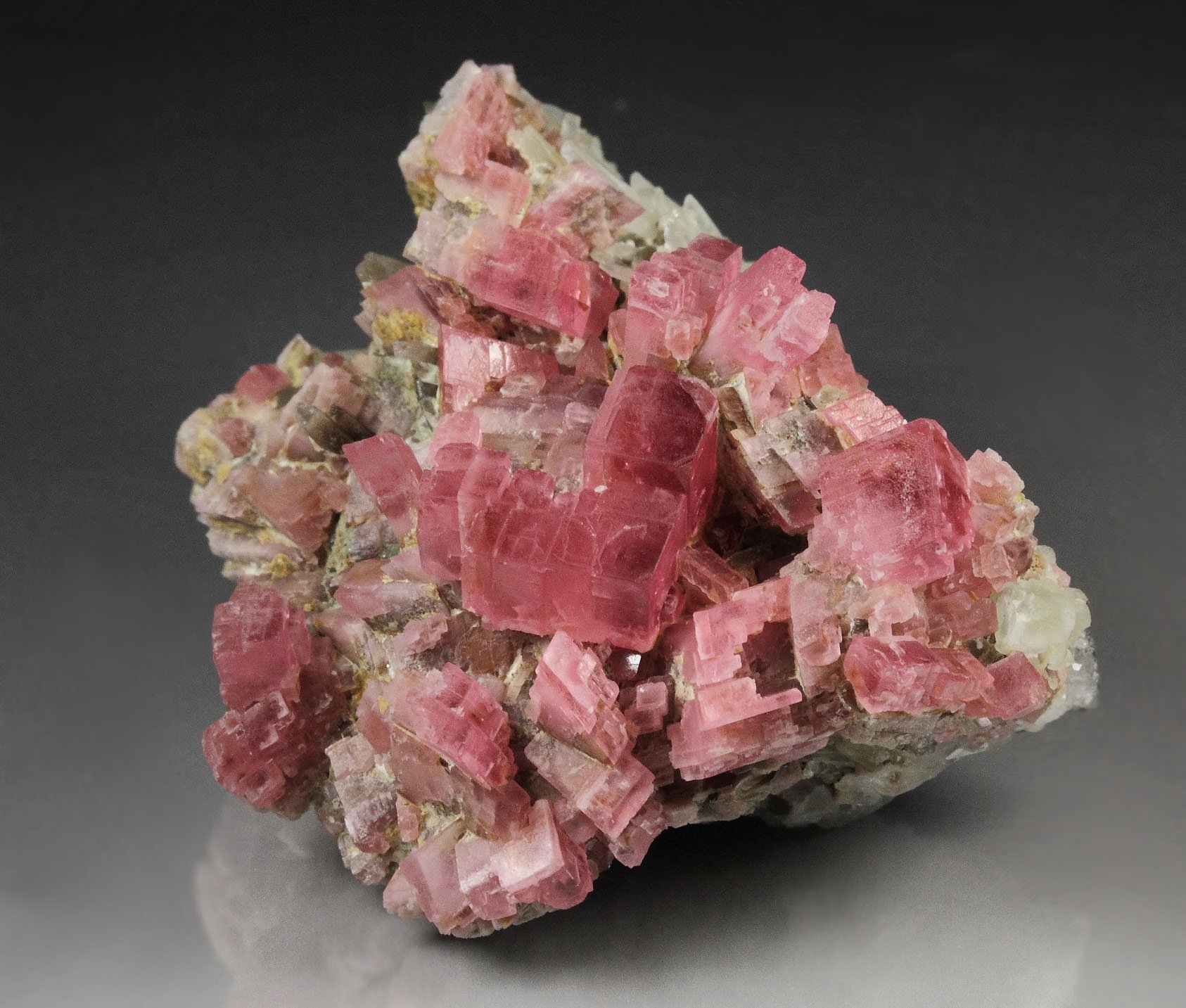 gemmy RHODOCHROSITE, QUARTZ