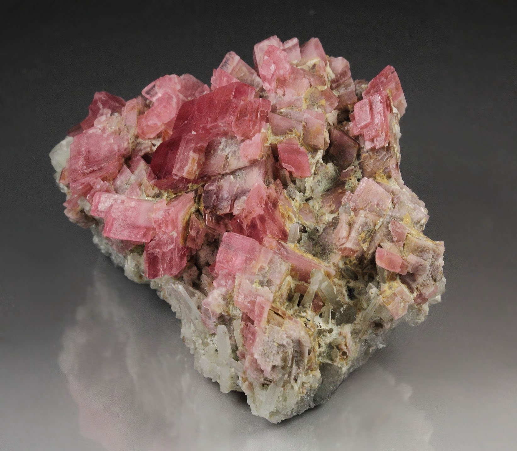 gemmy RHODOCHROSITE, QUARTZ