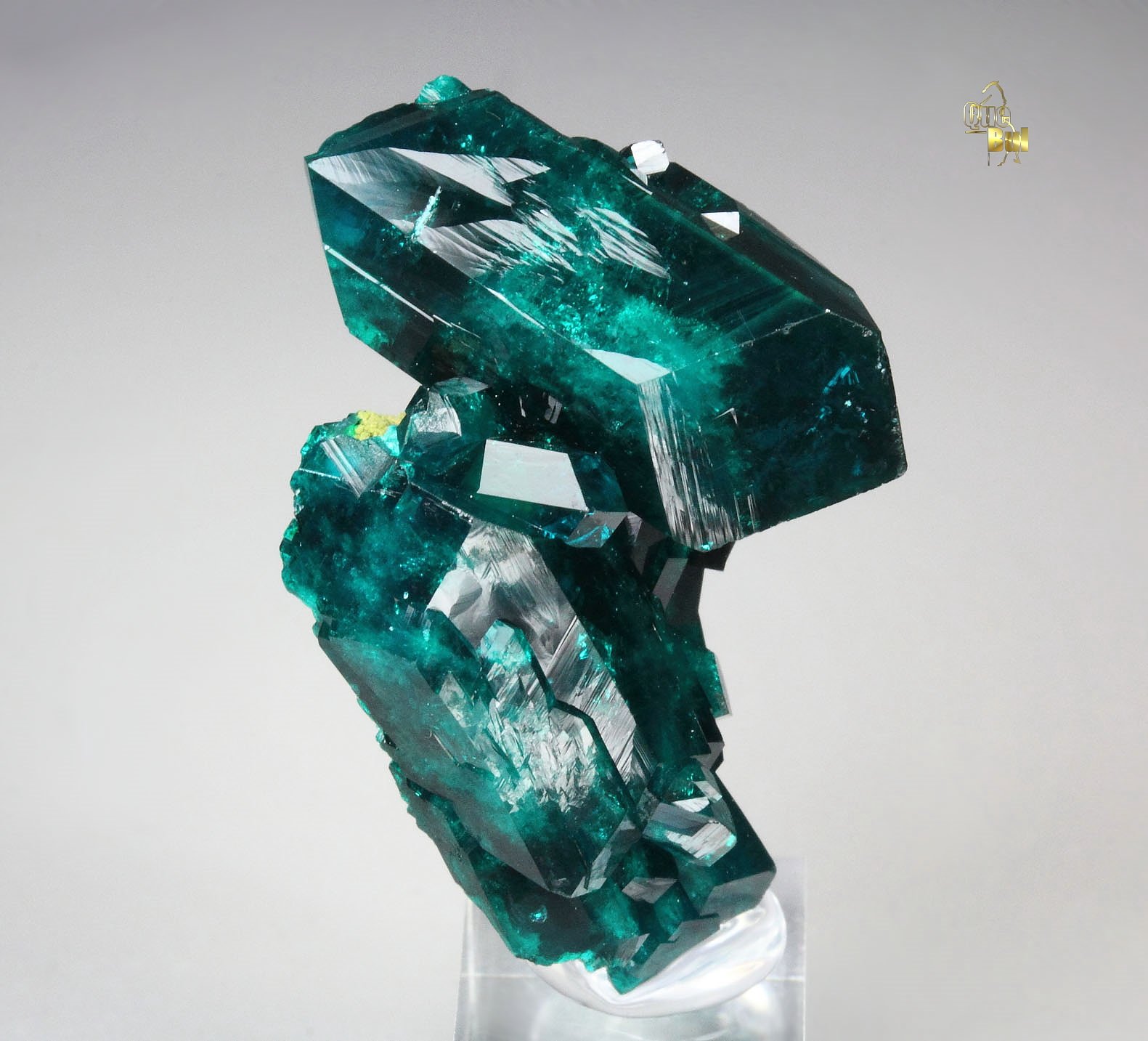 gem DIOPTASE bi-terminated