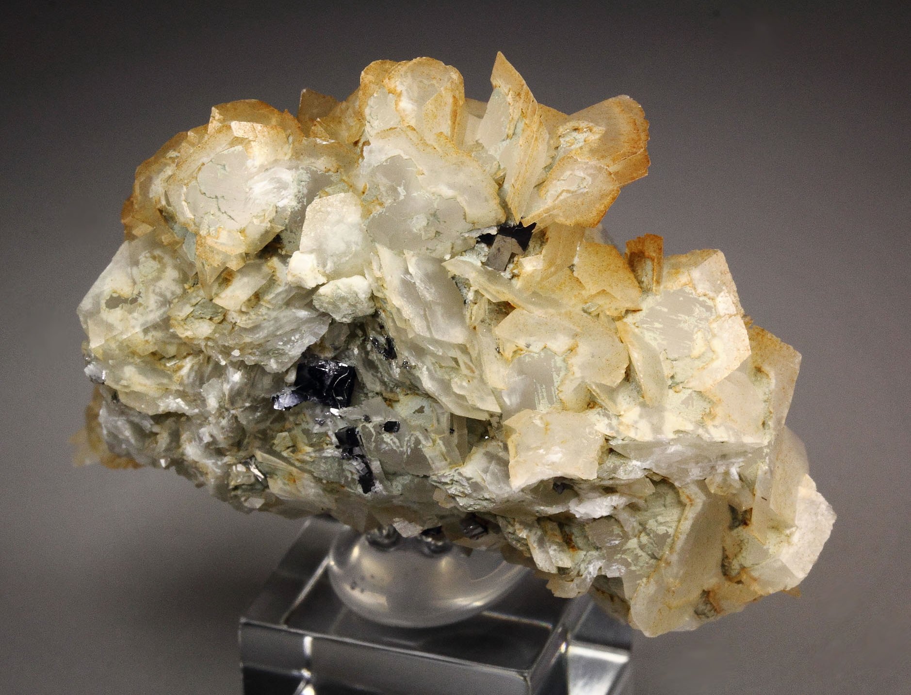 GALENA - SPINEL LAW TWIN, CALCITE