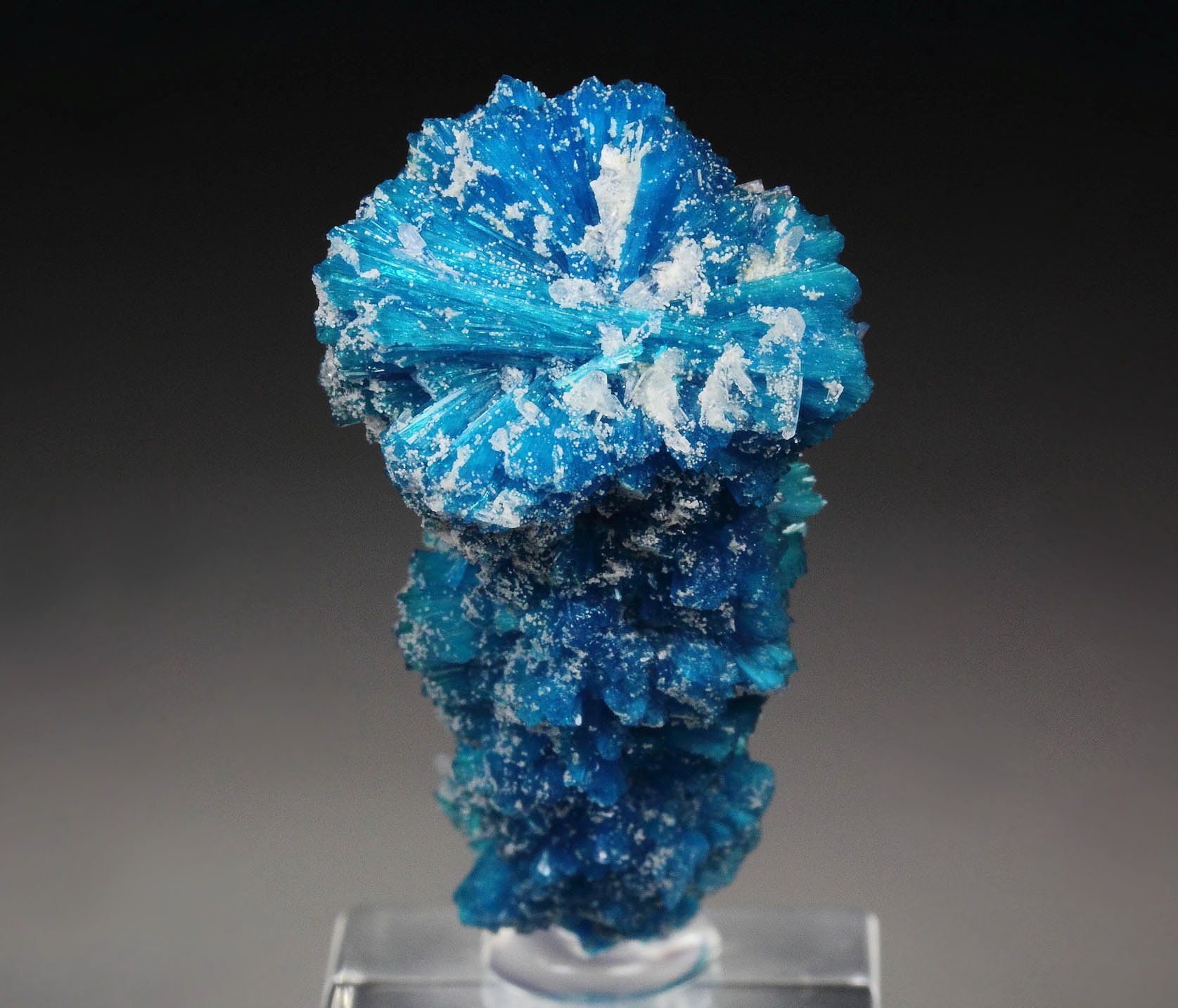 CAVANSITE stalactite, STILBITE 