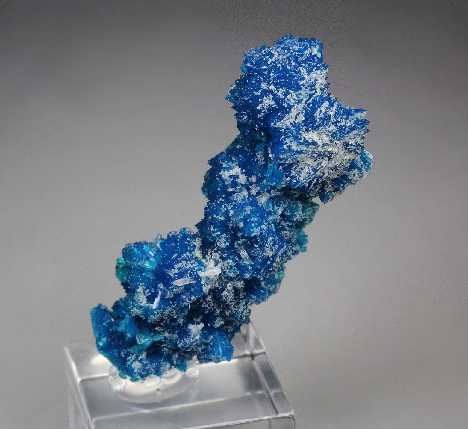 CAVANSITE stalactite, STILBITE 