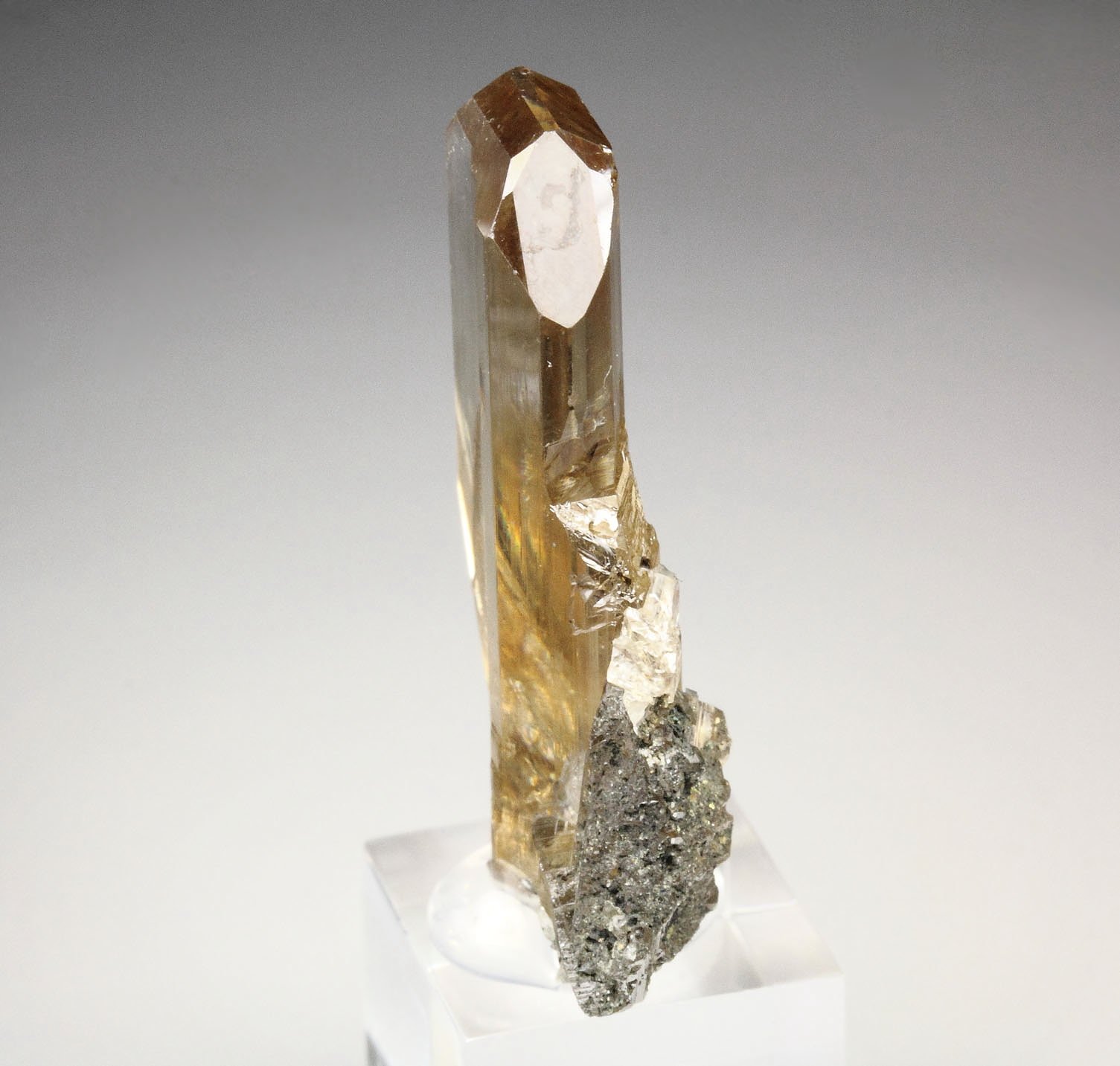 gem ANGLESITE
