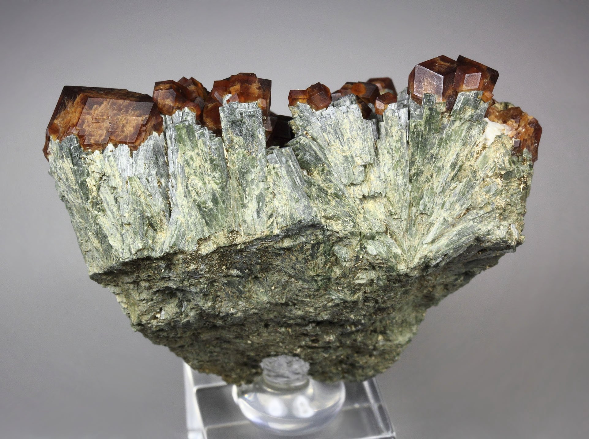 GARNET var. ANDRADITE, HEDENBERGITE