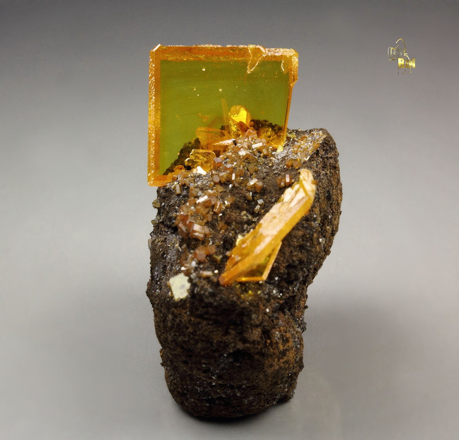 WULFENITE, VANADINITE