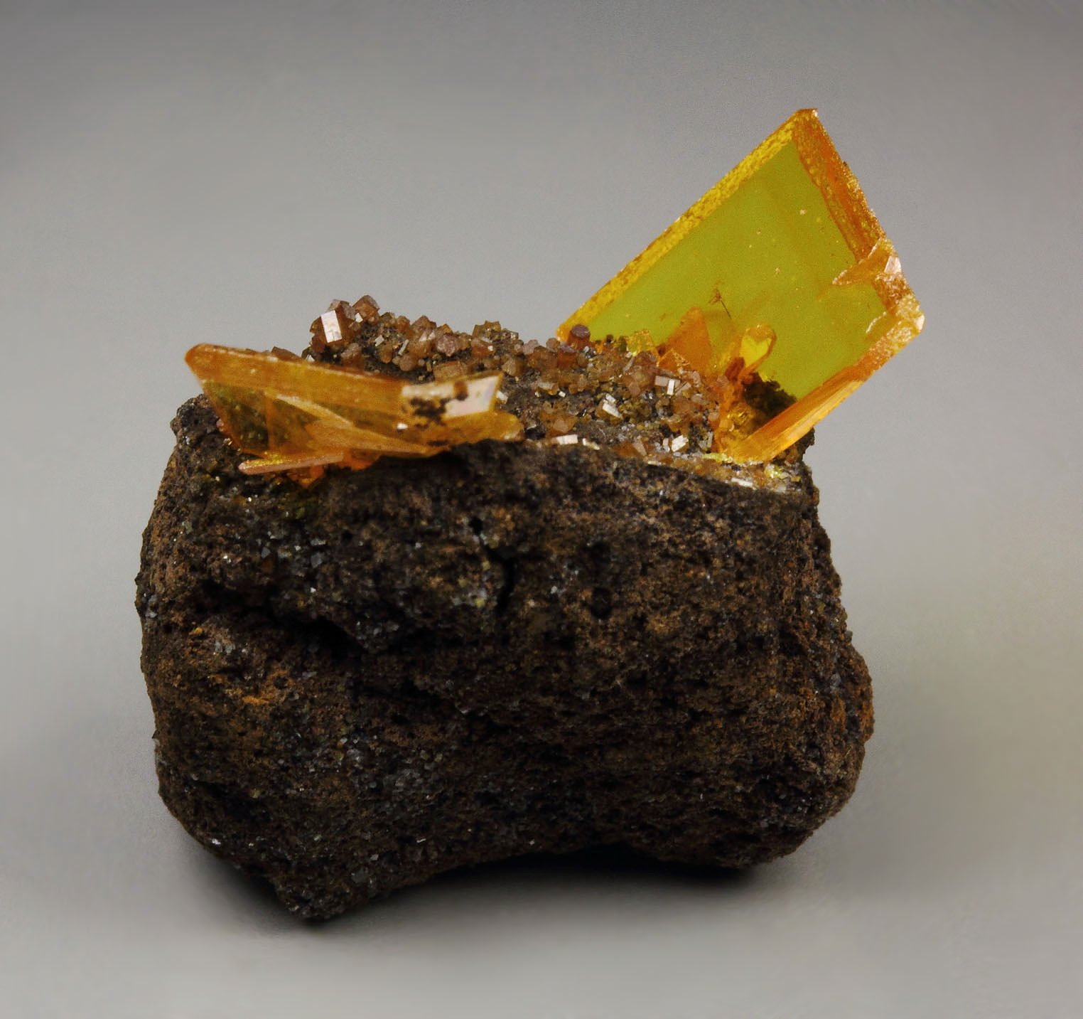 WULFENITE, VANADINITE