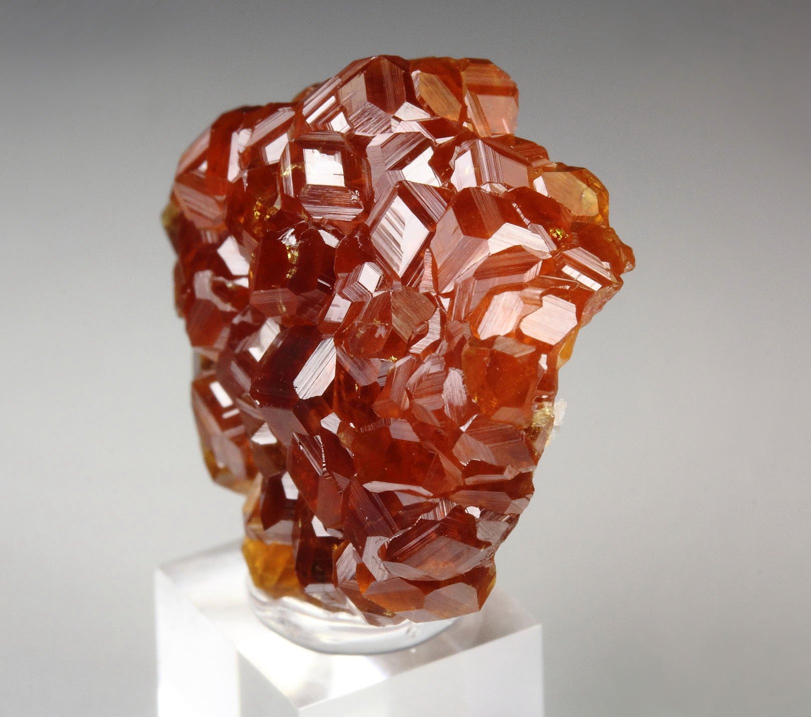 gem GARNET var. SPESSARTINE