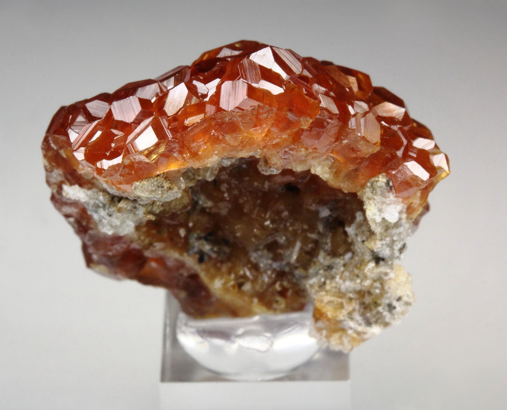 gem GARNET var. SPESSARTINE