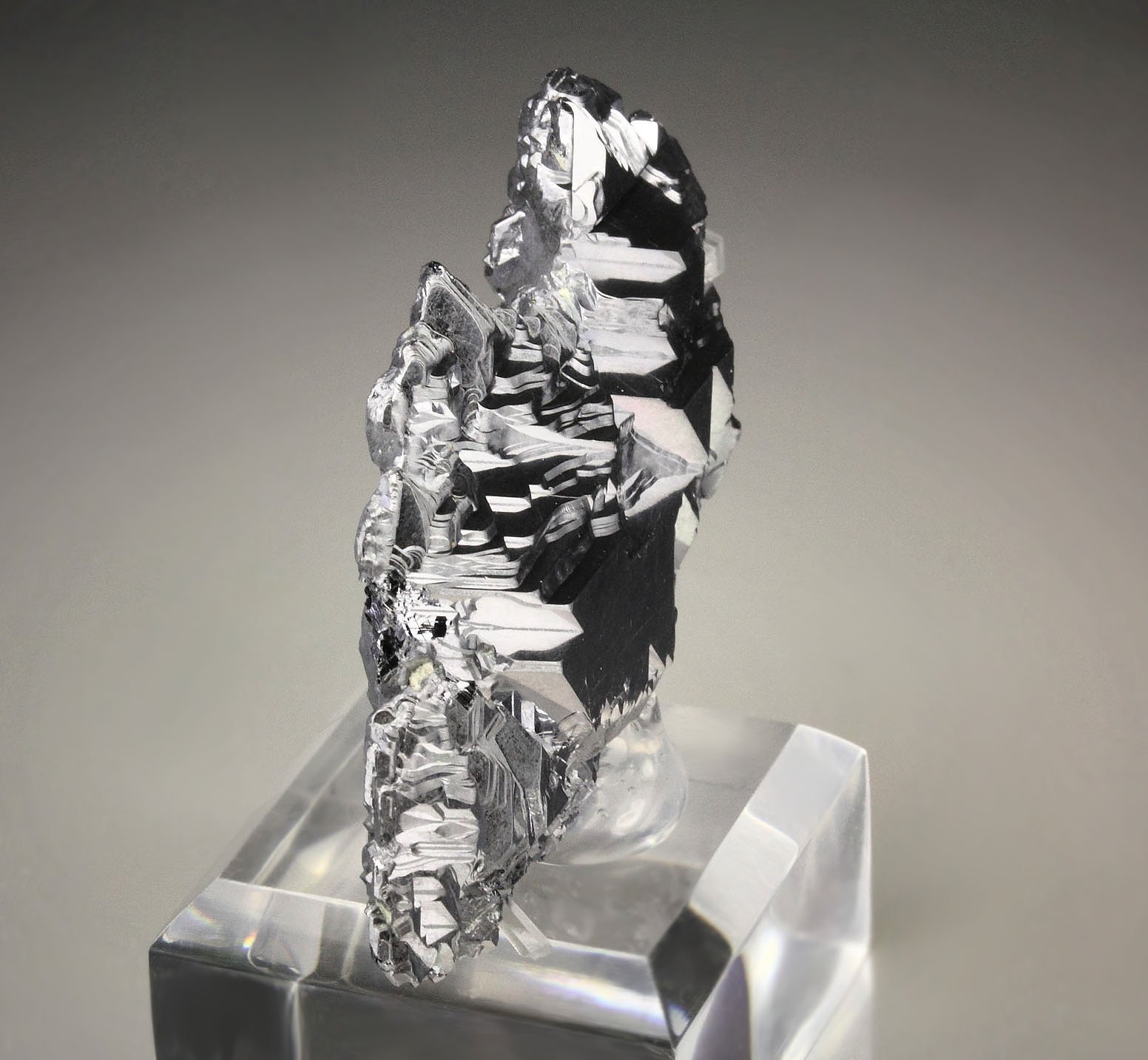 GALENA - SPINEL LAW TWIN, QUARTZ