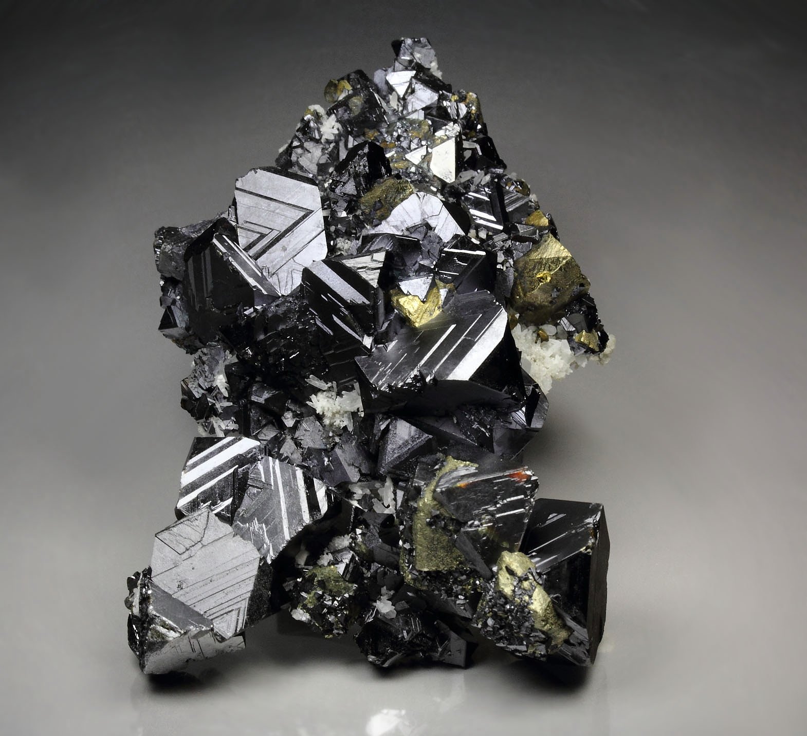 SPHALERITE, CHALCOPYRITE, QUARTZ