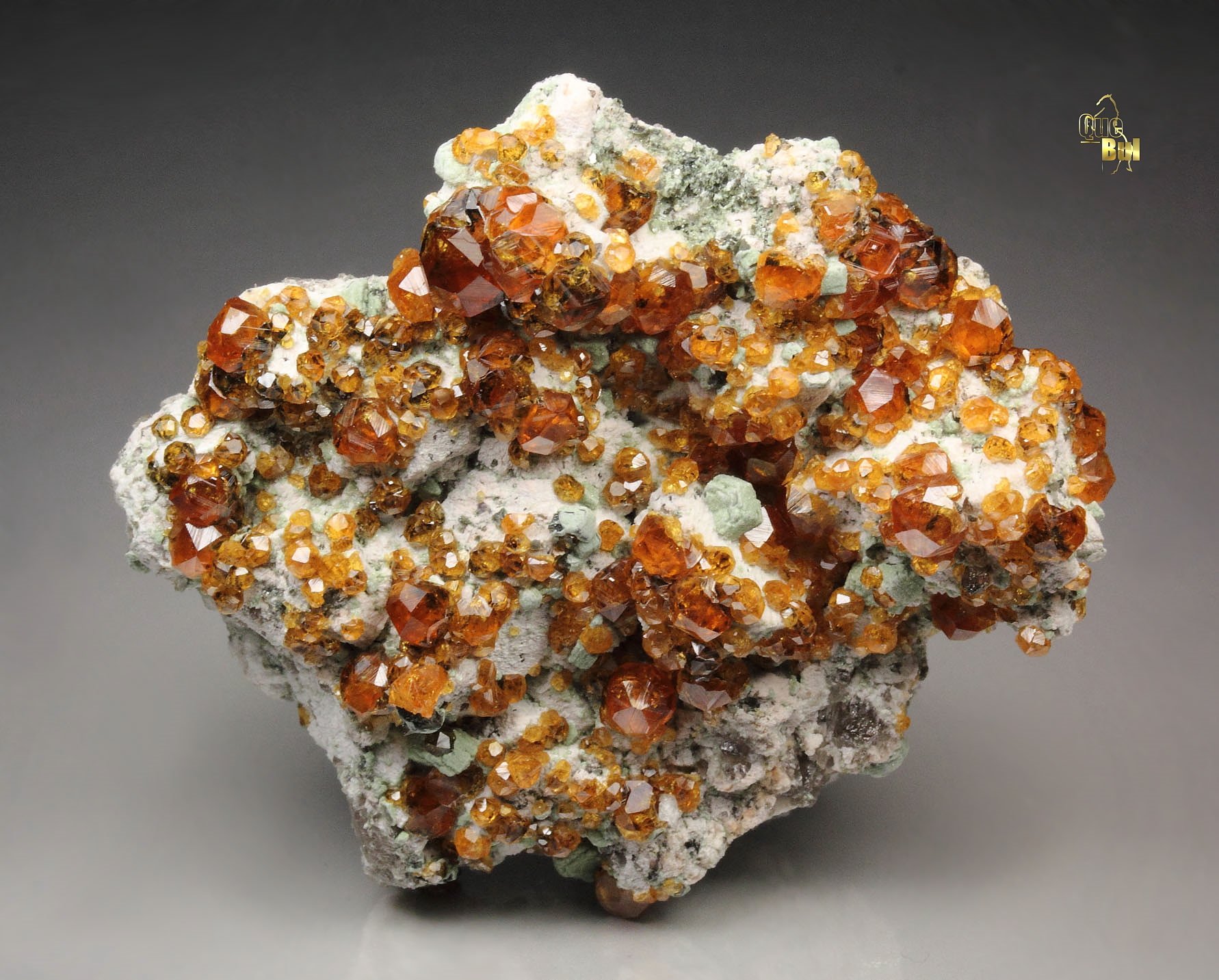 gem GARNET var. SPESSARTINE, MICROCLINE, MUSCOVITE