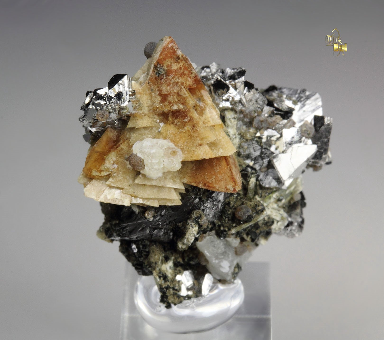 HELVINE (HELVITE), ARSENOPYRITE