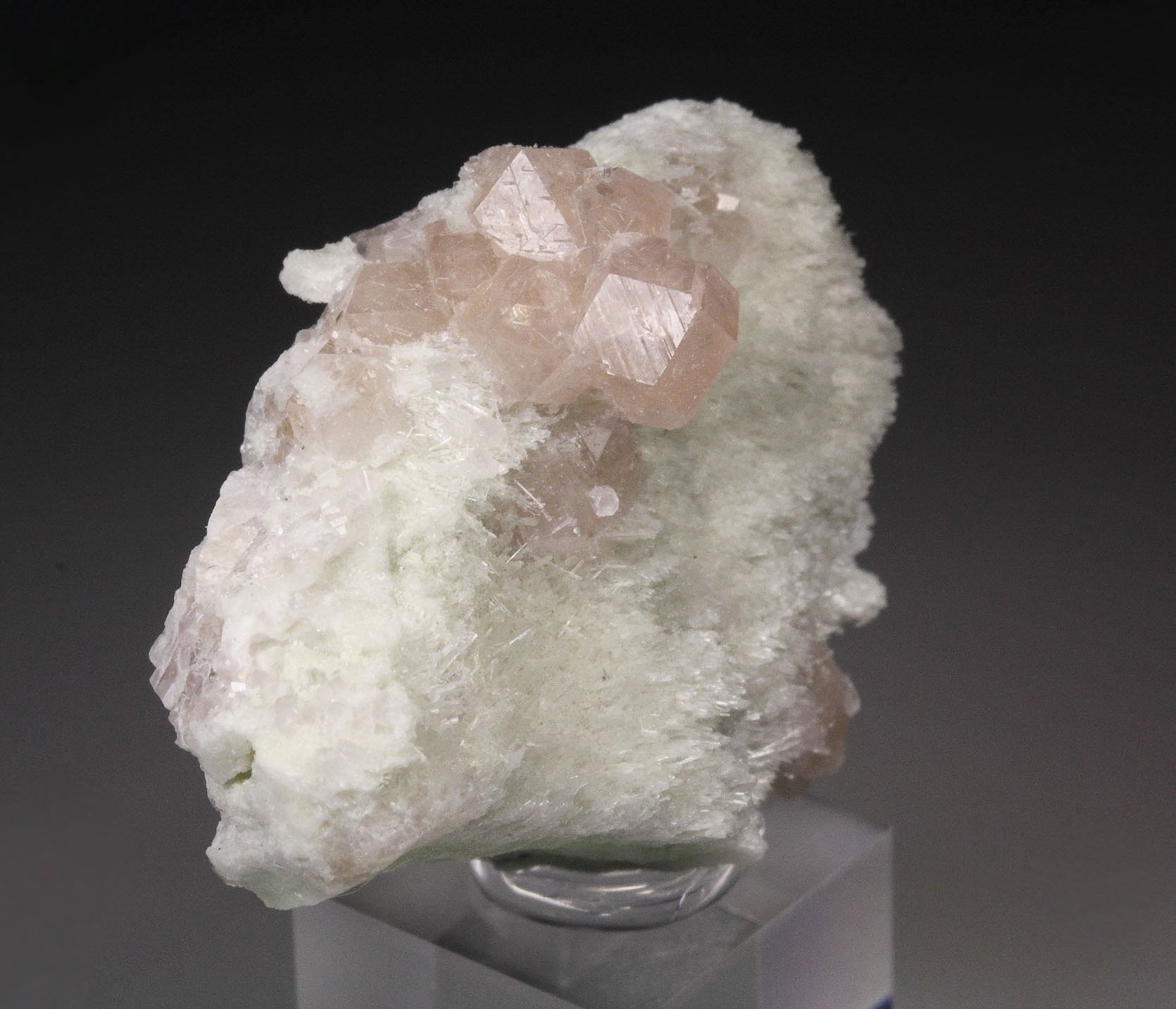 gem pink GARNET var. GROSSULAR, DIOPSIDE