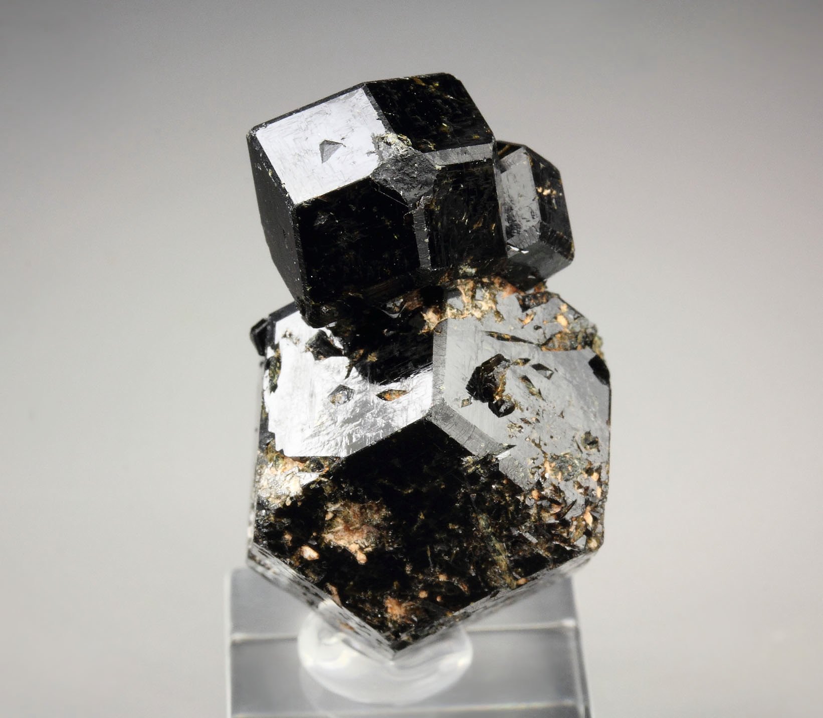 GARNET var. ANDRADITE var. MELANITE