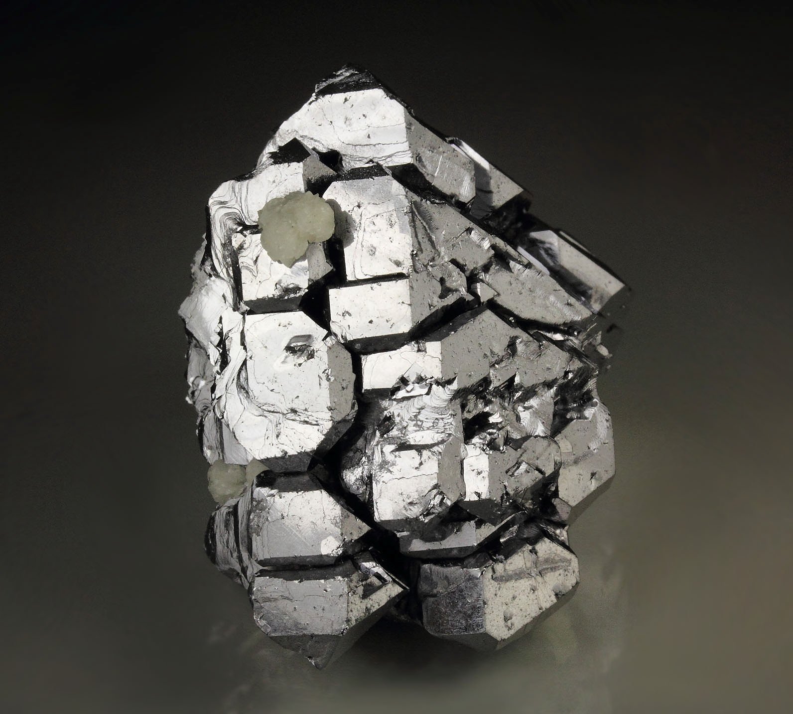 skeletal GALENA, CALCITE