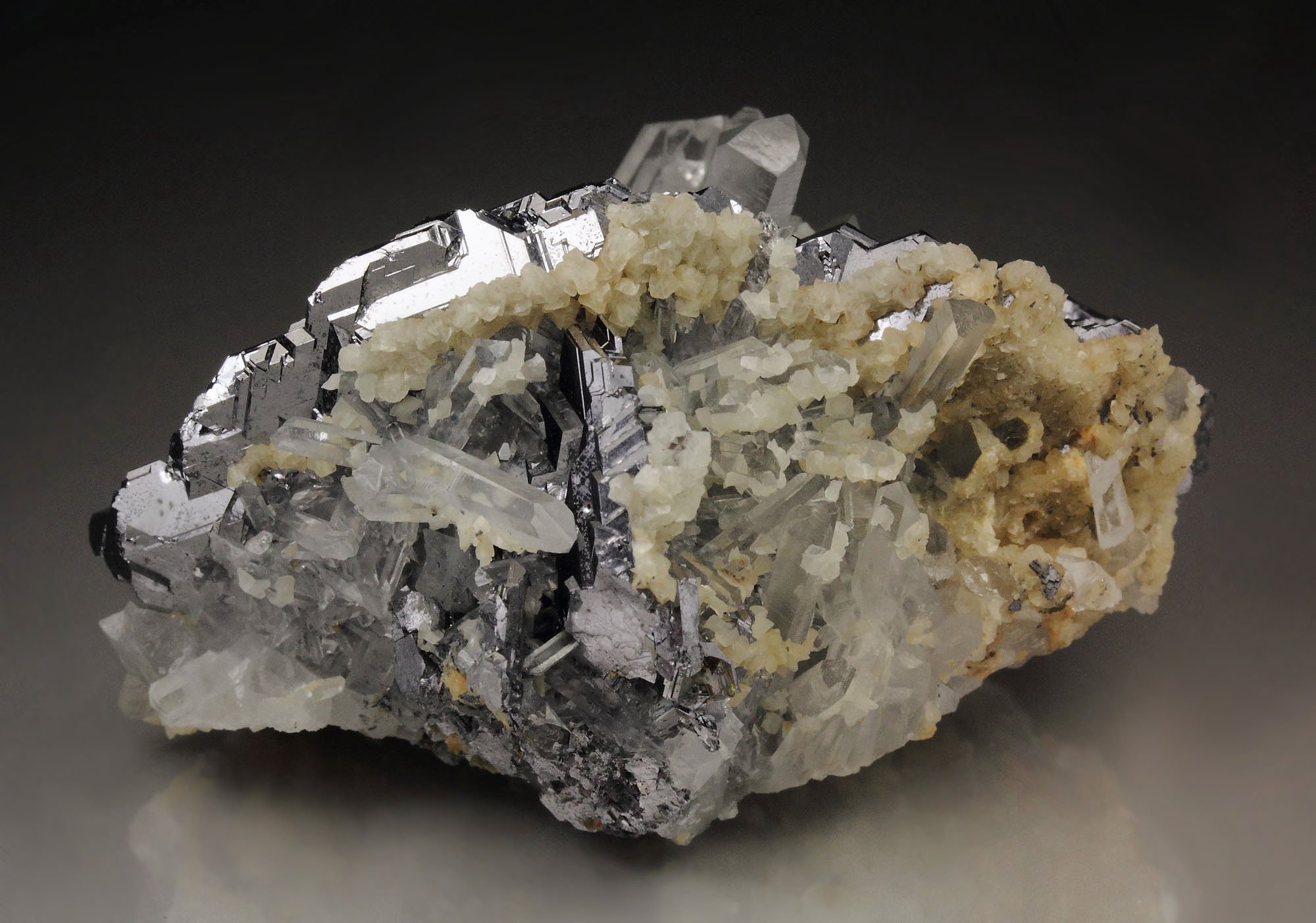 GALENA - SPINEL LAW TWIN, QUARTZ