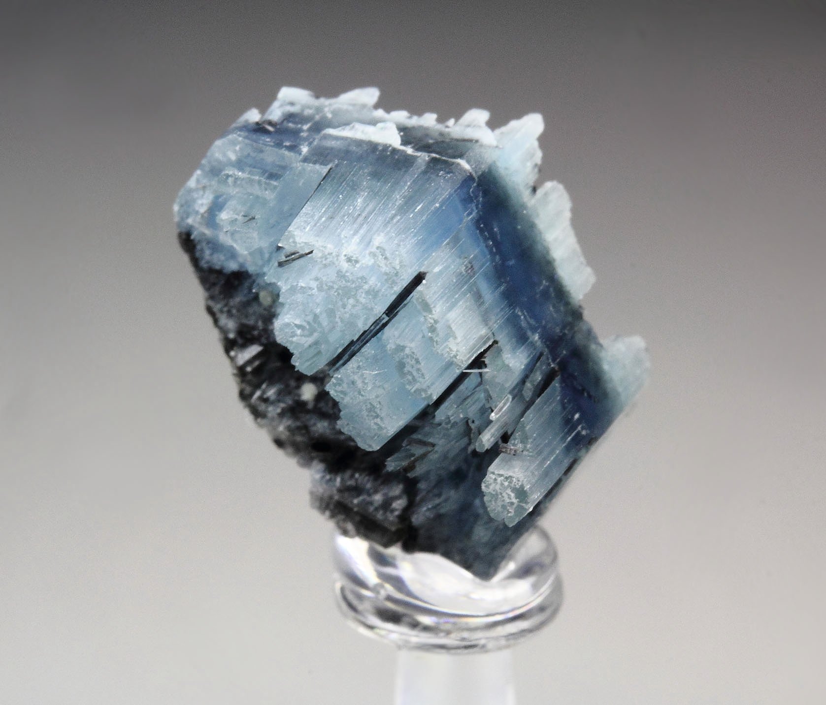 BERYL var. ALKALI-BERYL, TOURMALINE var. SCHORL
