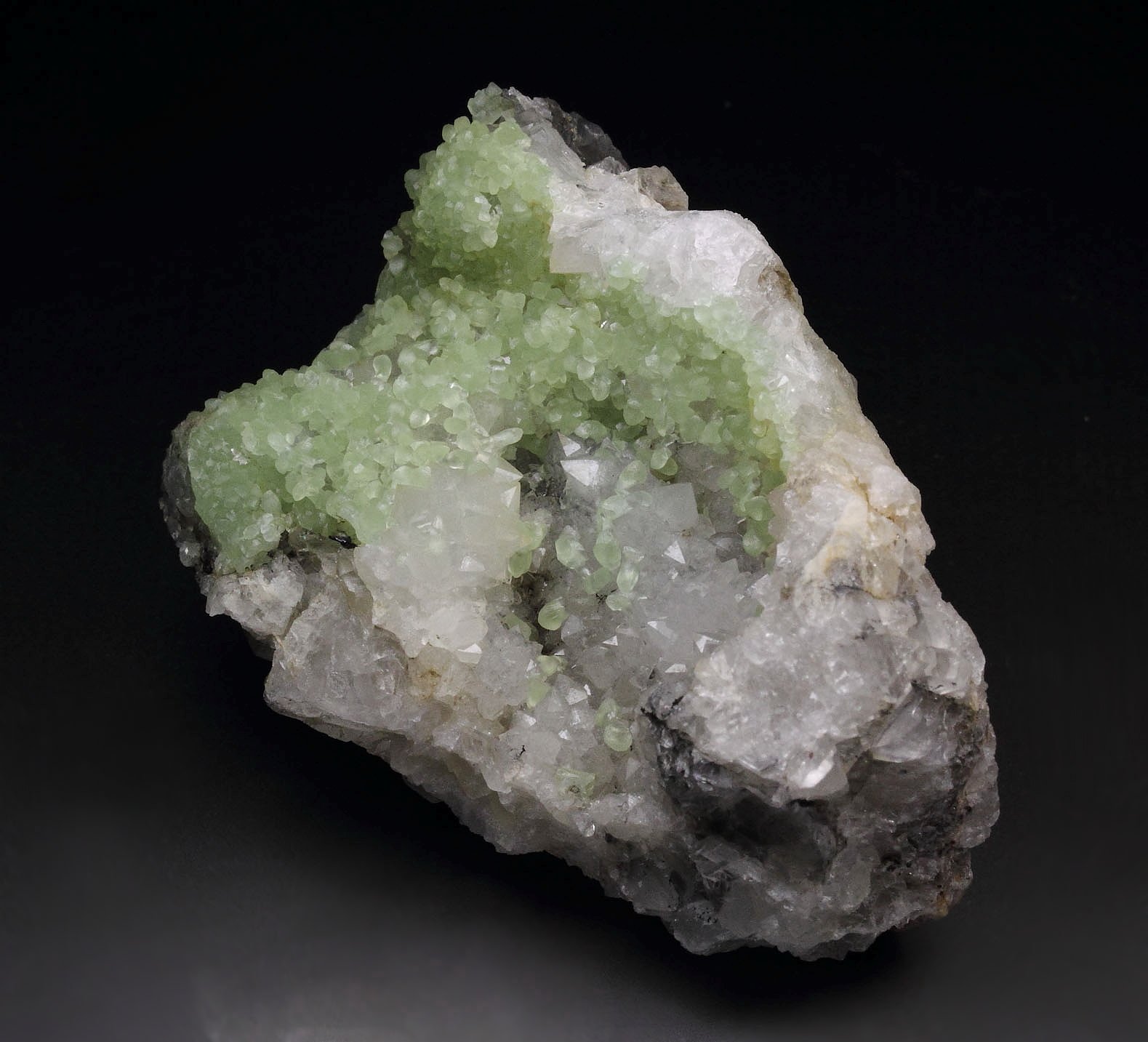 SMITHSONITE, QUARTZ, FLUORITE