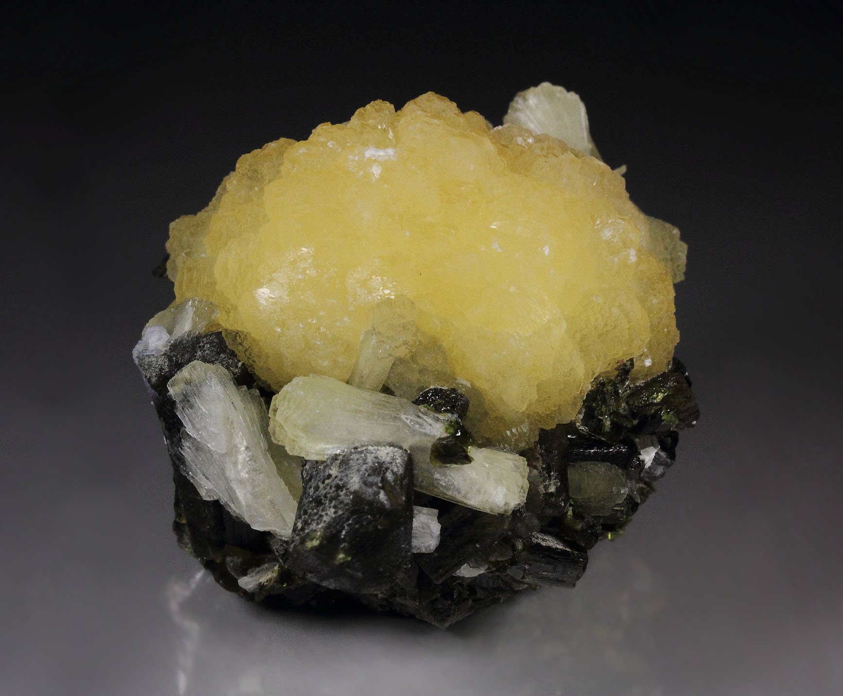 STILBITE-STELLERITE series, PREHNITE