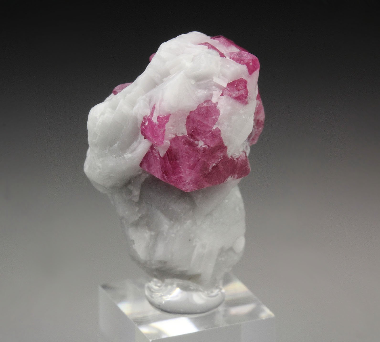 CORUNDUM var. RUBY