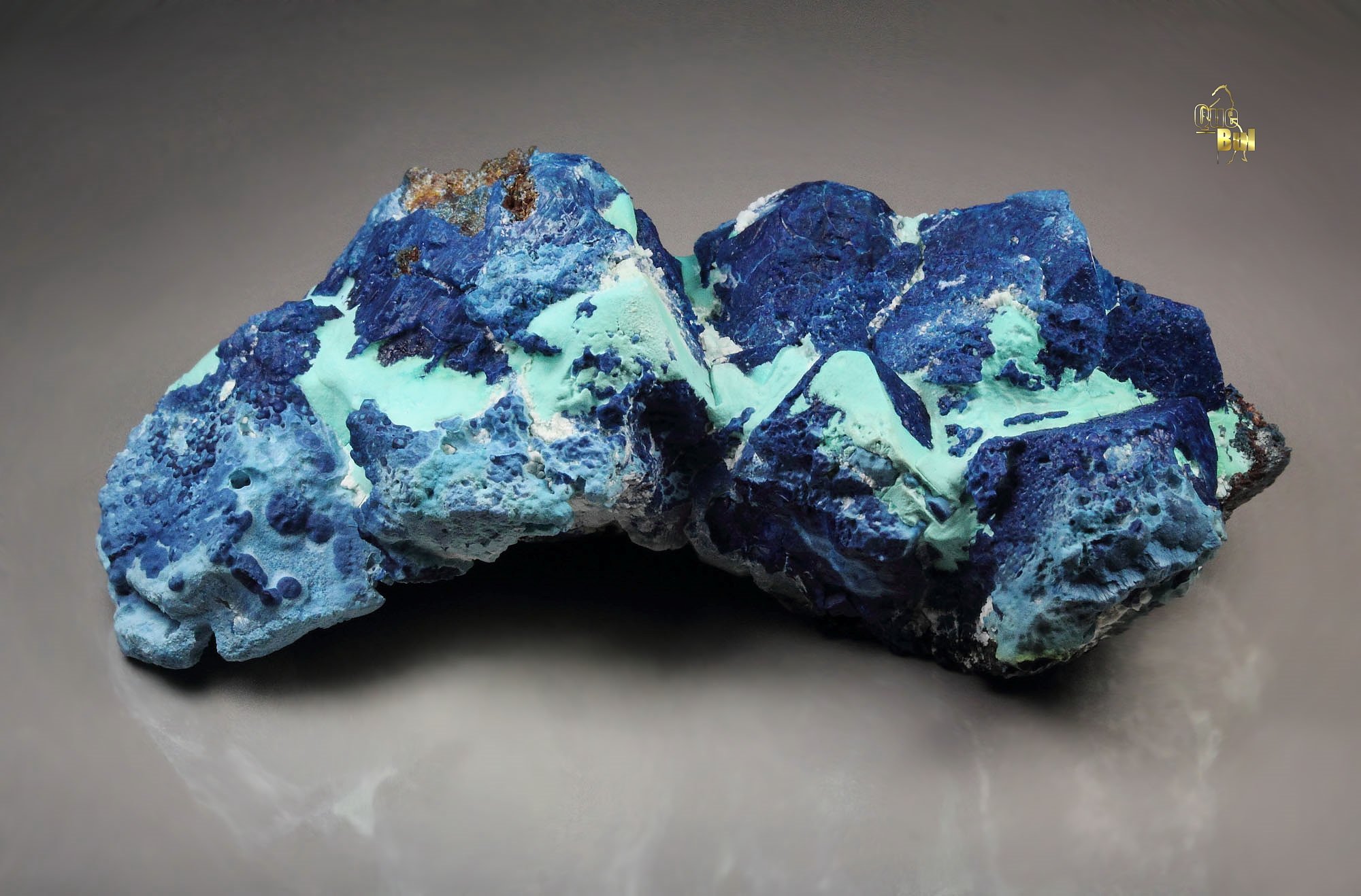 SHATTUCKITE pseudomorph after DIOPTASE after CALCITE, CHRYSOCOLLA