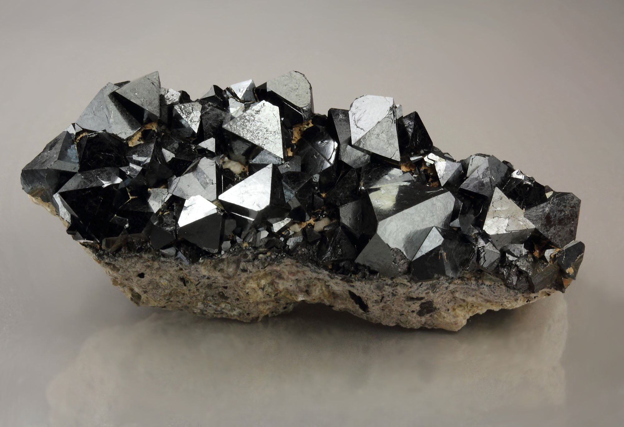 MAGNETITE