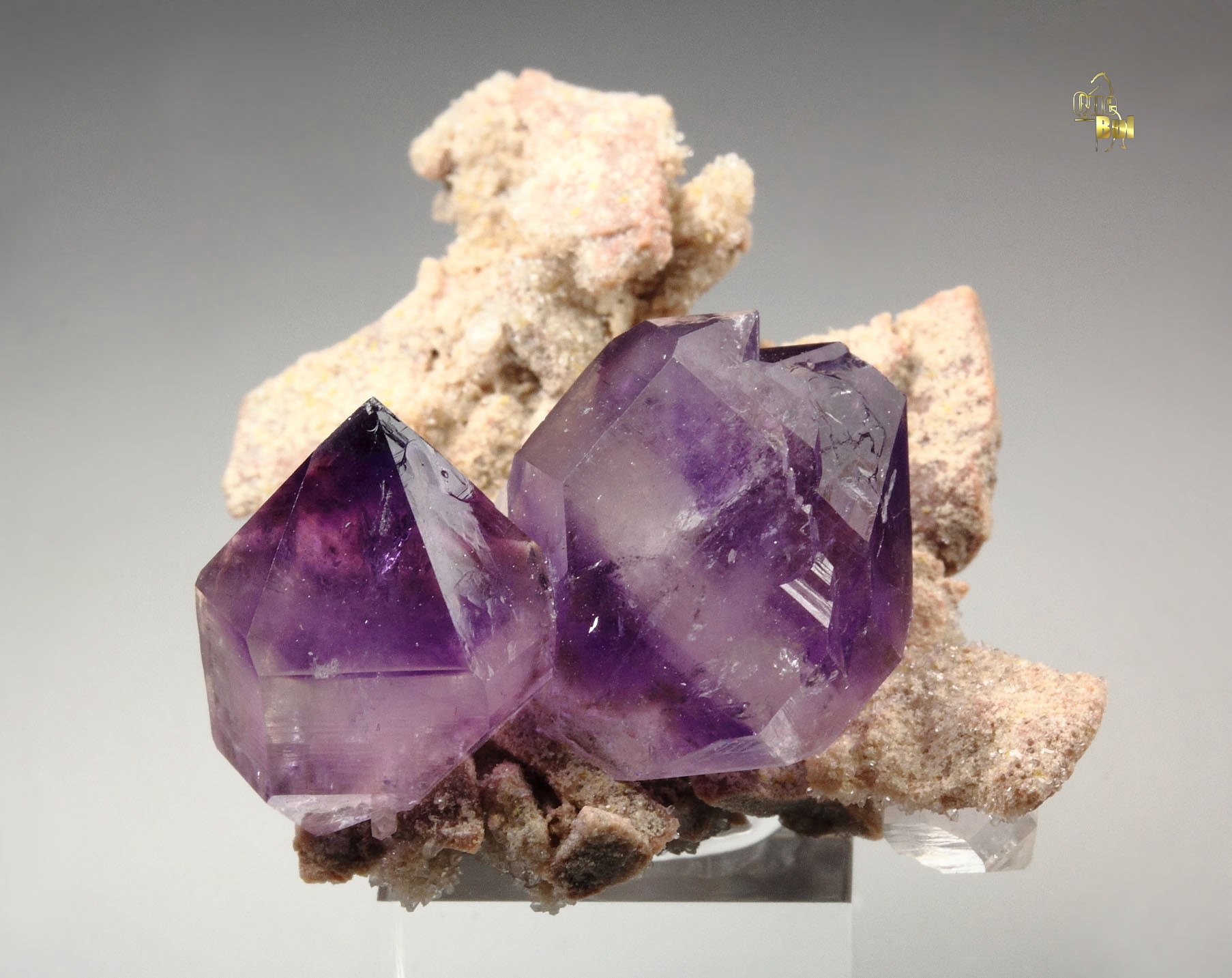 bi-terminated QUARTZ var. AMETHYST