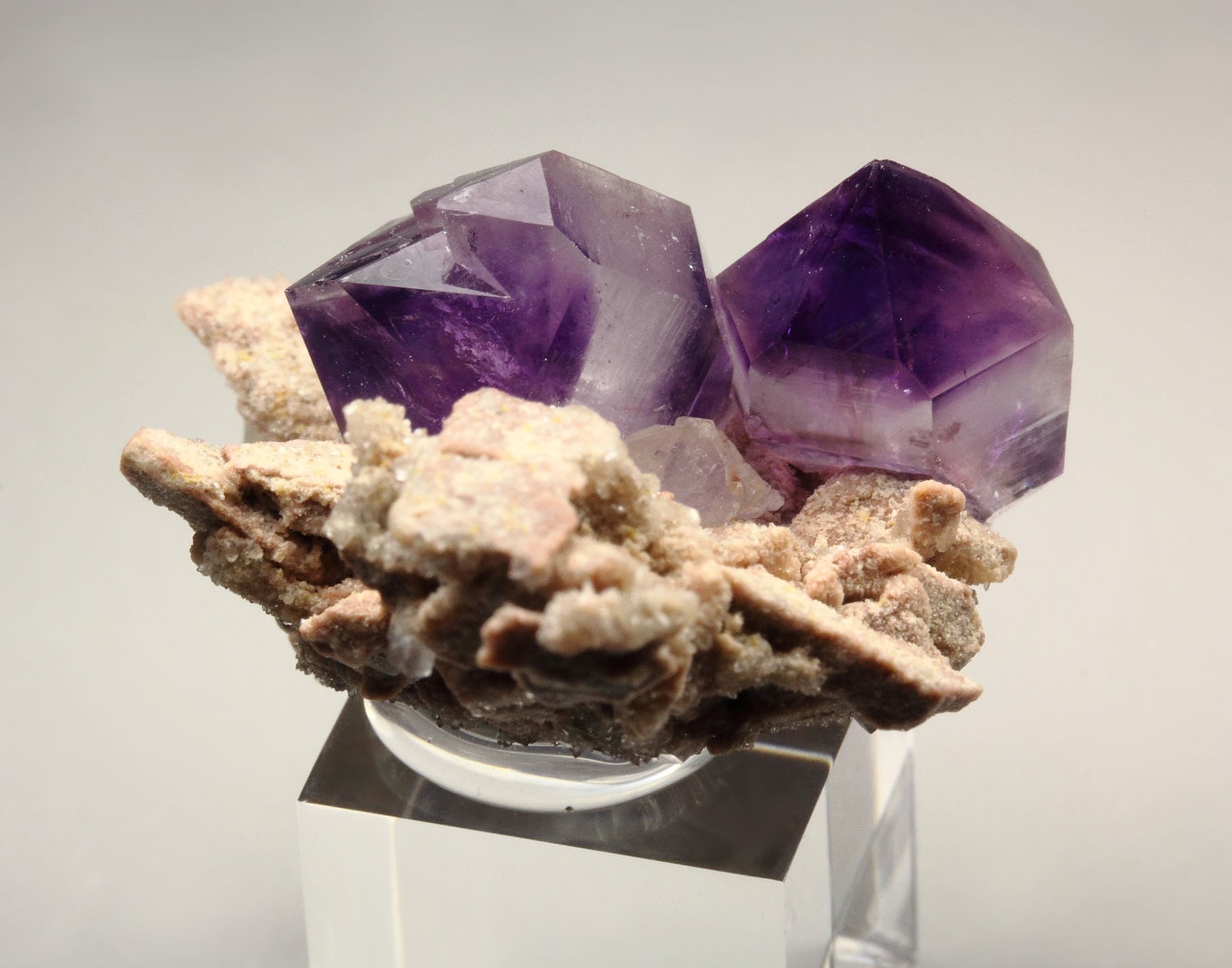 bi-terminated QUARTZ var. AMETHYST