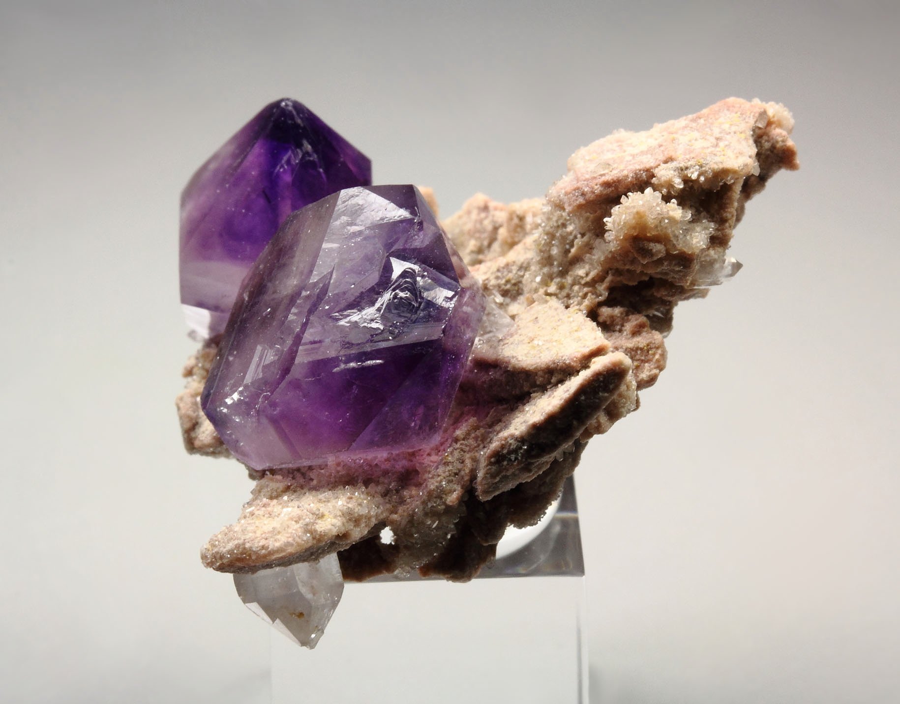 bi-terminated QUARTZ var. AMETHYST