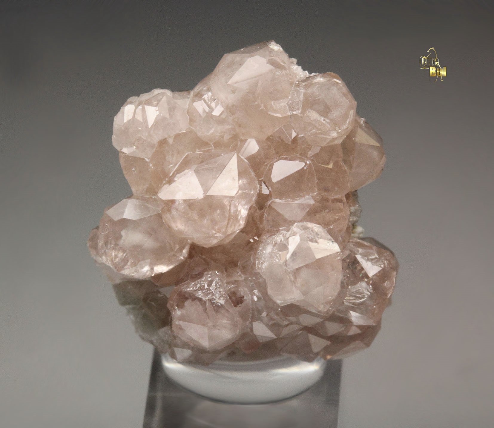 gem pink GARNET var. GROSSULAR