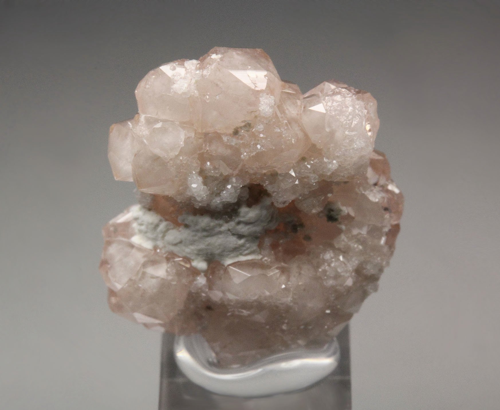 gem pink GARNET var. GROSSULAR