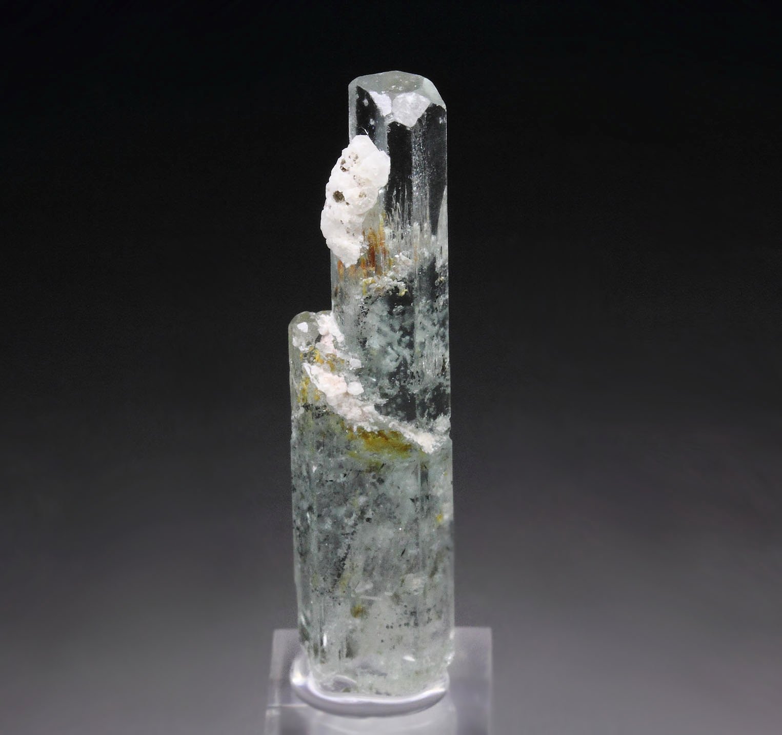 gem BERYL var. AQUAMARINE