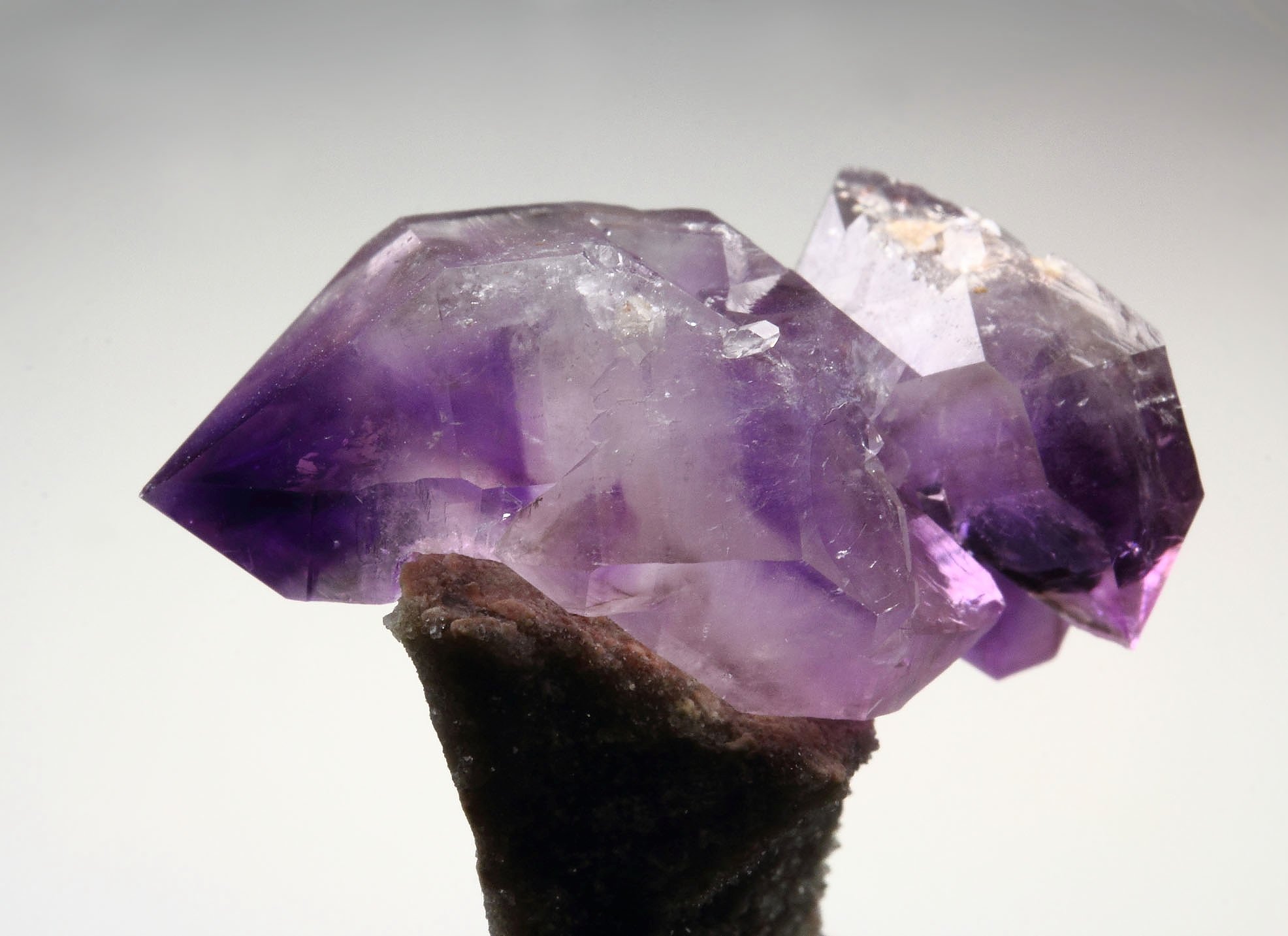 bi-terminated QUARTZ var. AMETHYST