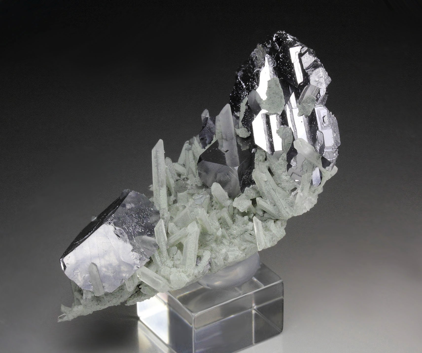 GALENA - SPINEL LAW TWIN, QUARTZ