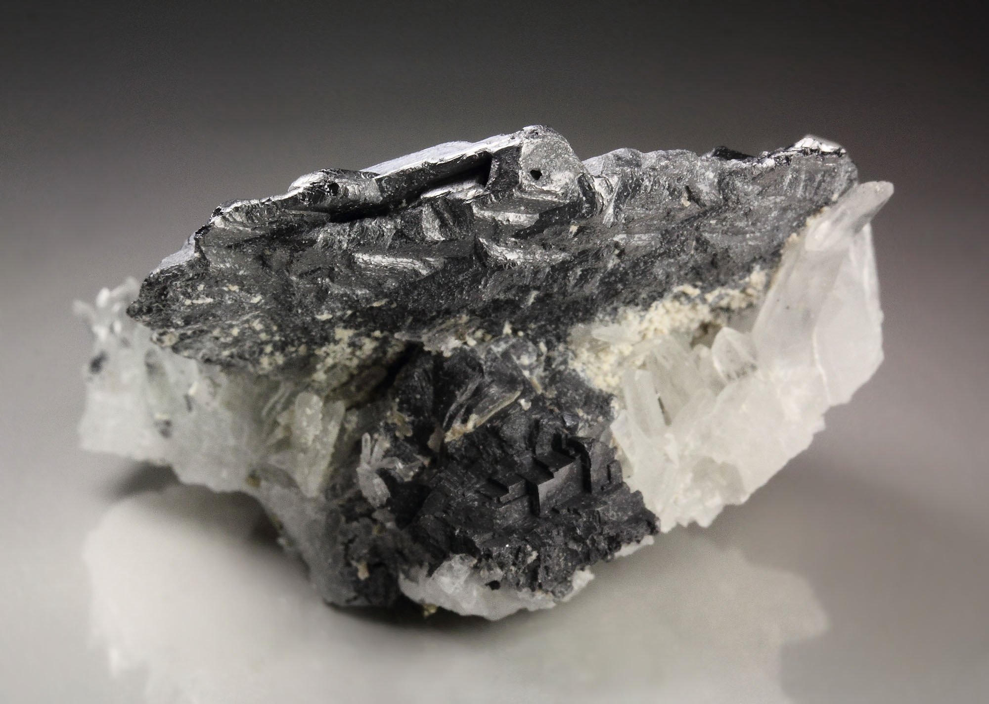 GALENA - SPINEL LAW TWIN, QUARTZ